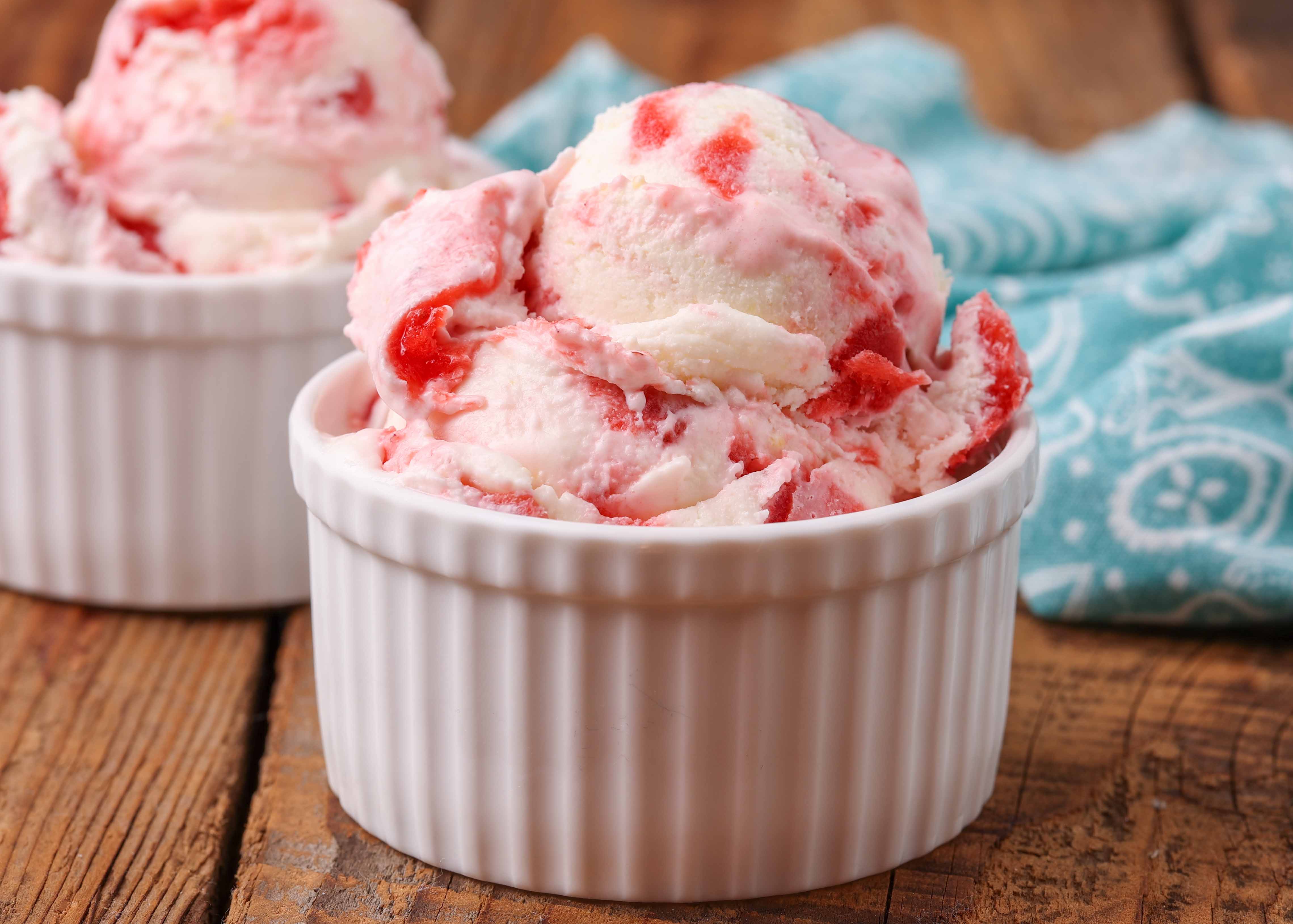 Master the Tangy Sweet Strawberry Cheesecake Ice Cream Recipe